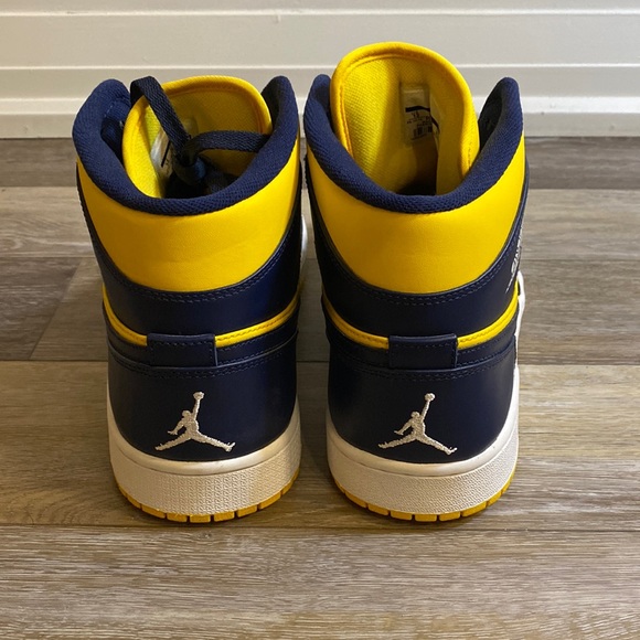 Air Jordan 1 Navy Blue Yellow - Picture 3 of 6